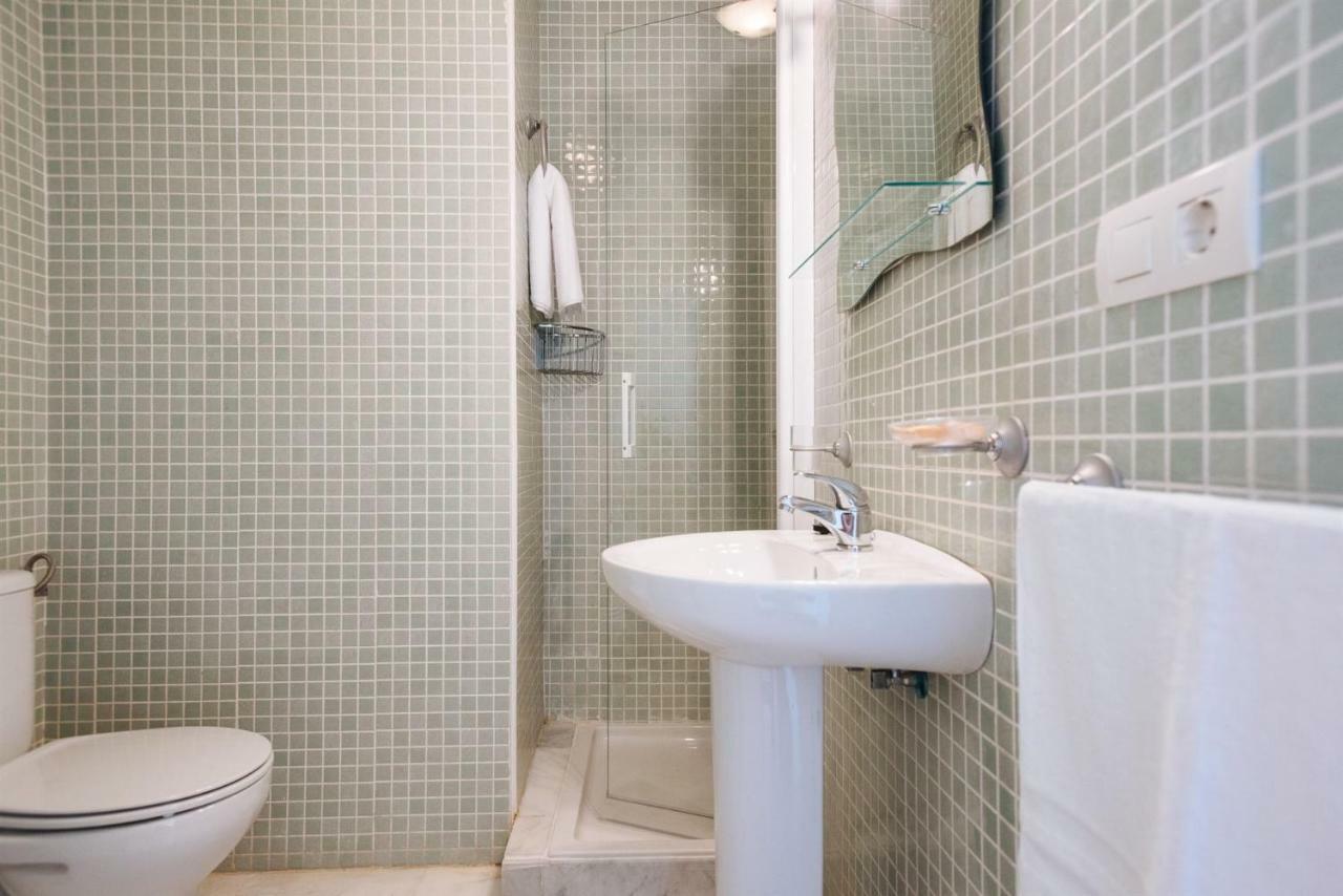 Playa Del Cantil, 3 Bedrooms&2 Free Parking Apartamento