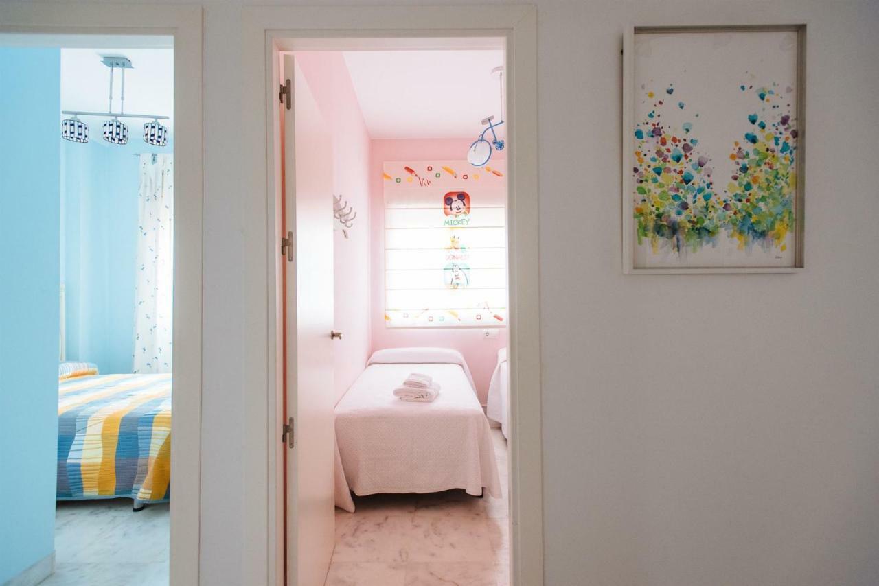 Playa Del Cantil, 3 Bedrooms&2 Free Parking *
