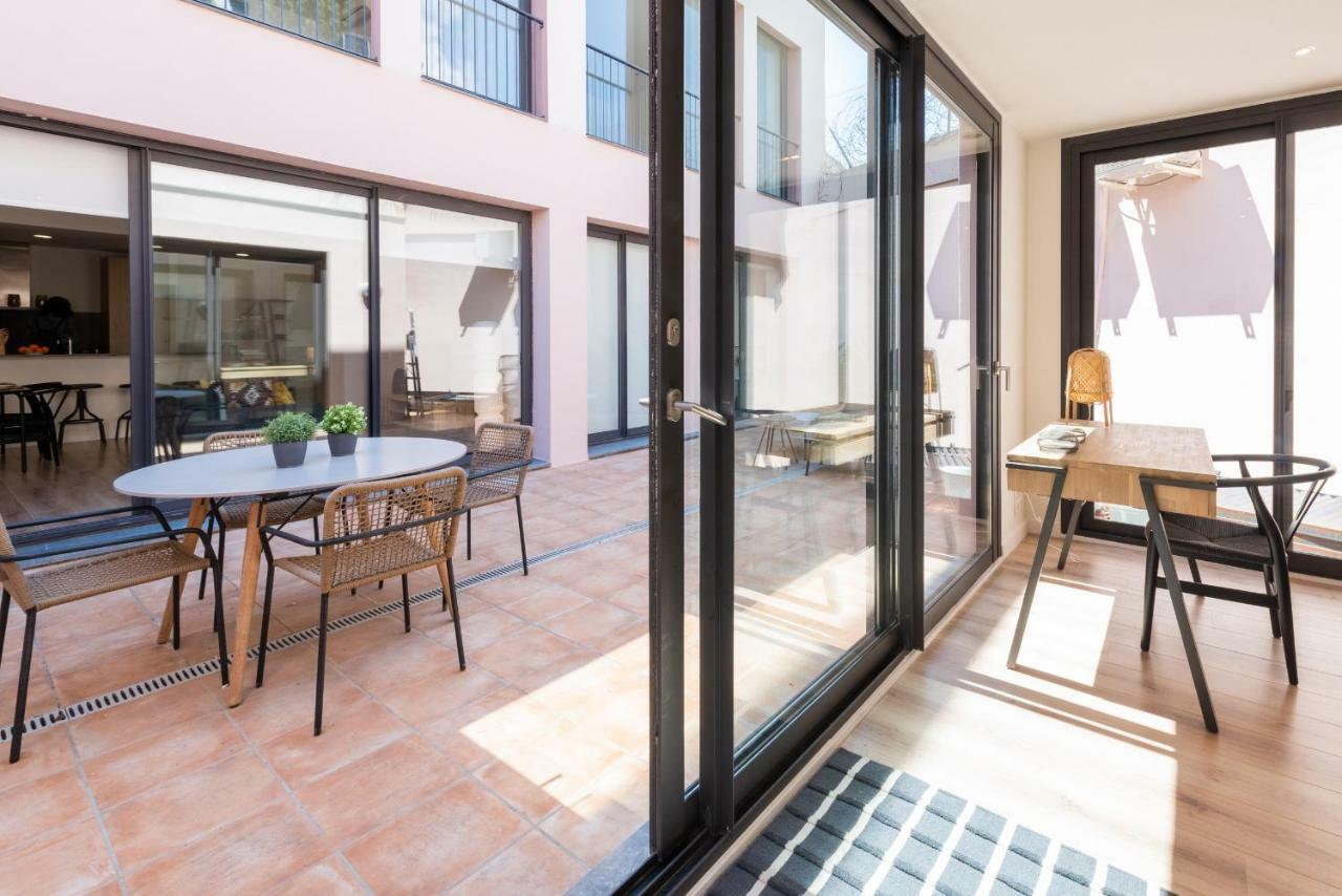 Petit Luxe Tobella Baixos Terrassa