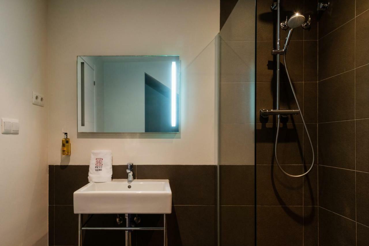 Petit Luxe Tobella Baixos Apartamento *