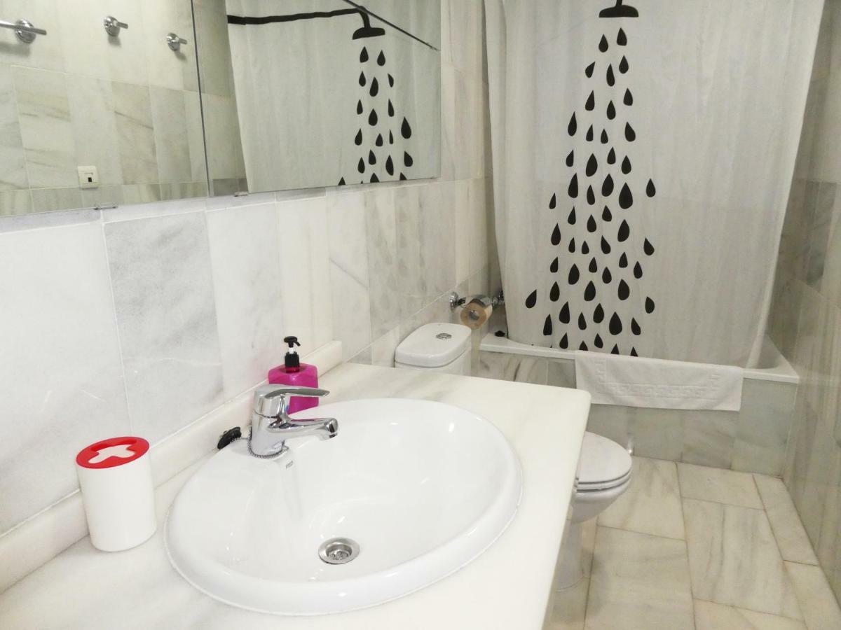Apartamentos Catedral Plaza 3000 Apartment