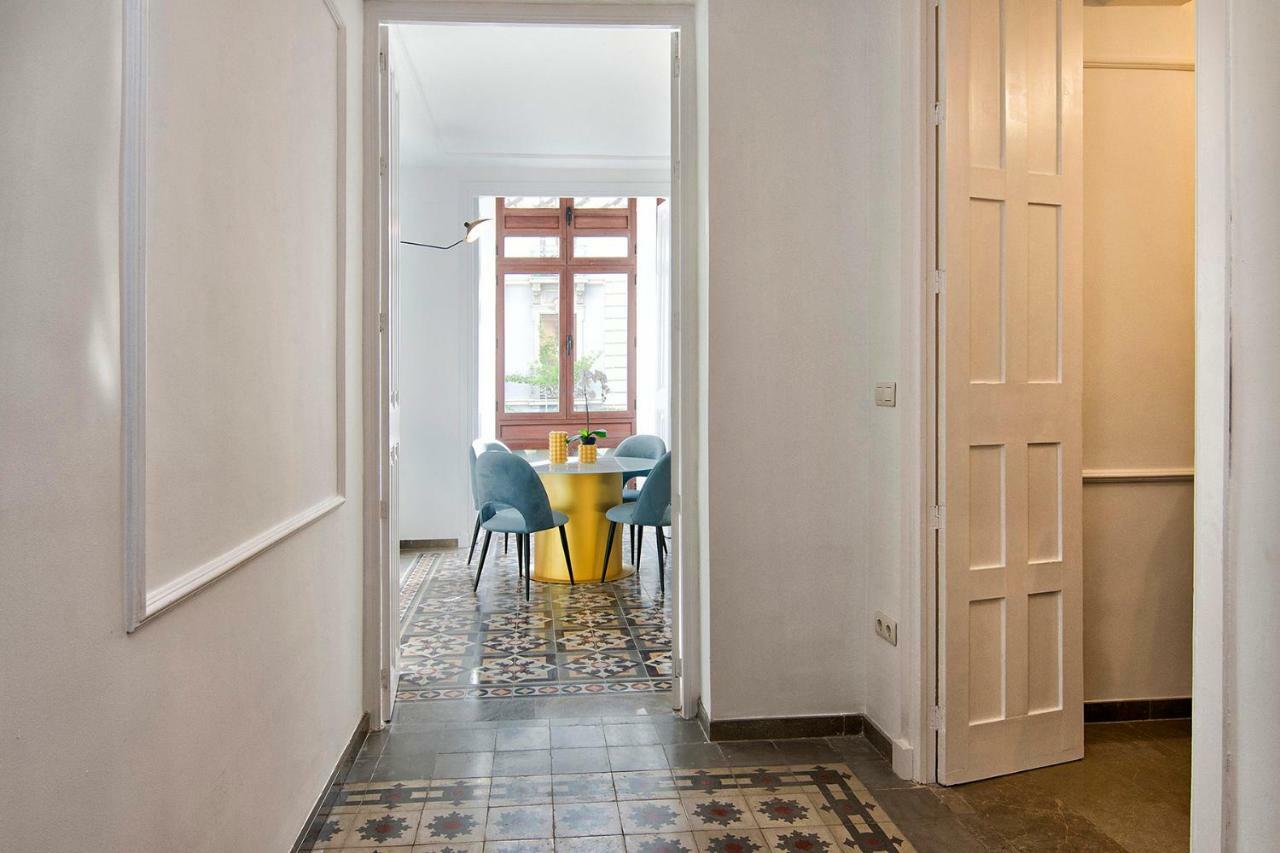Gran Via Luxury 3br Apartment *