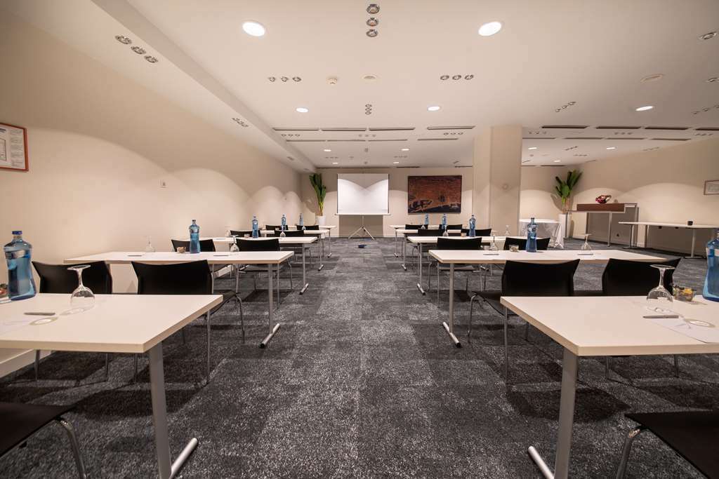Abba Sants Hotel 4*