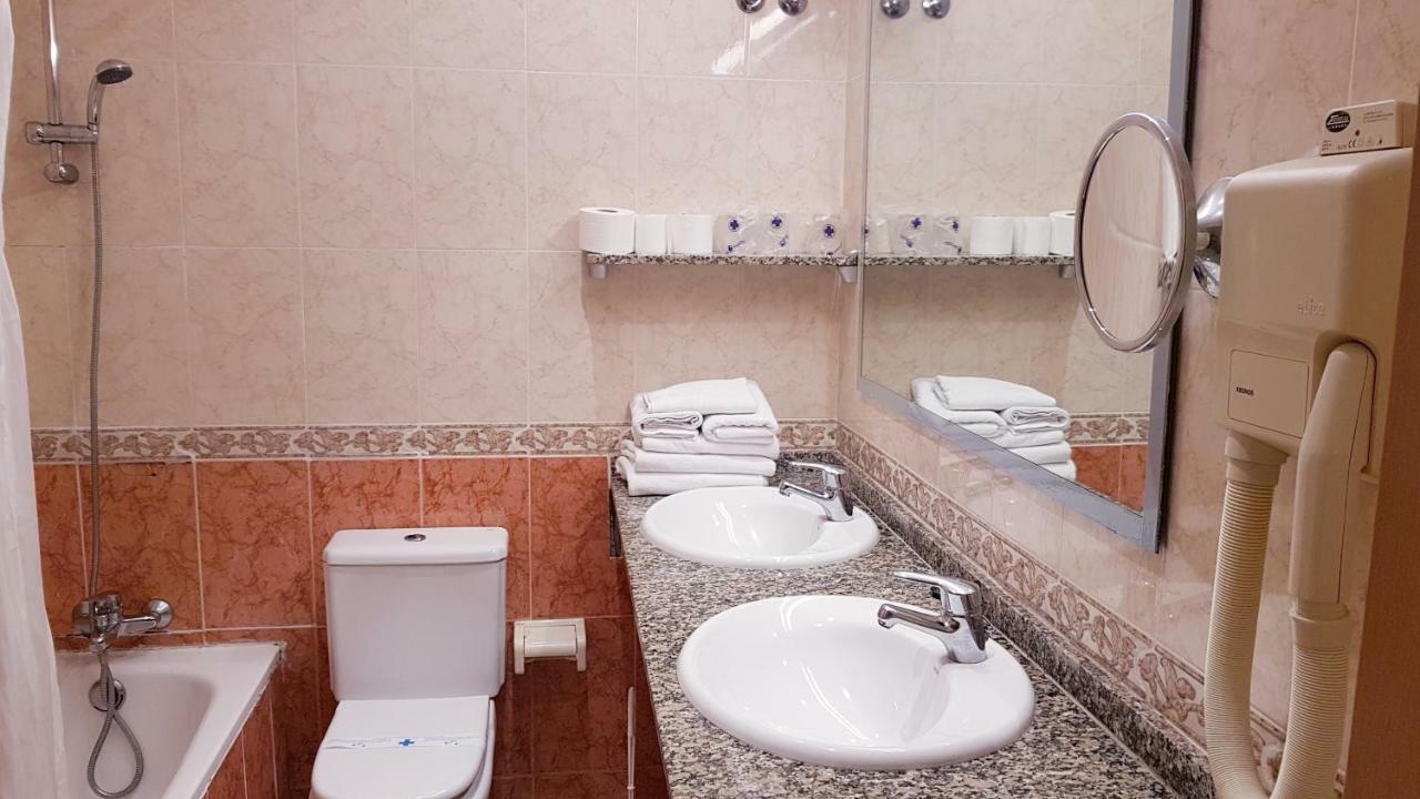 Piccadilly Hotel