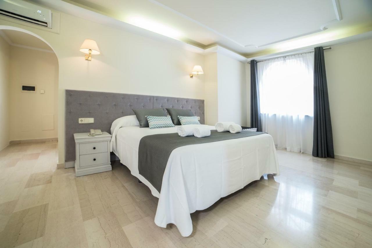 Hotel Grand Palladium Santa Eulalia del Río