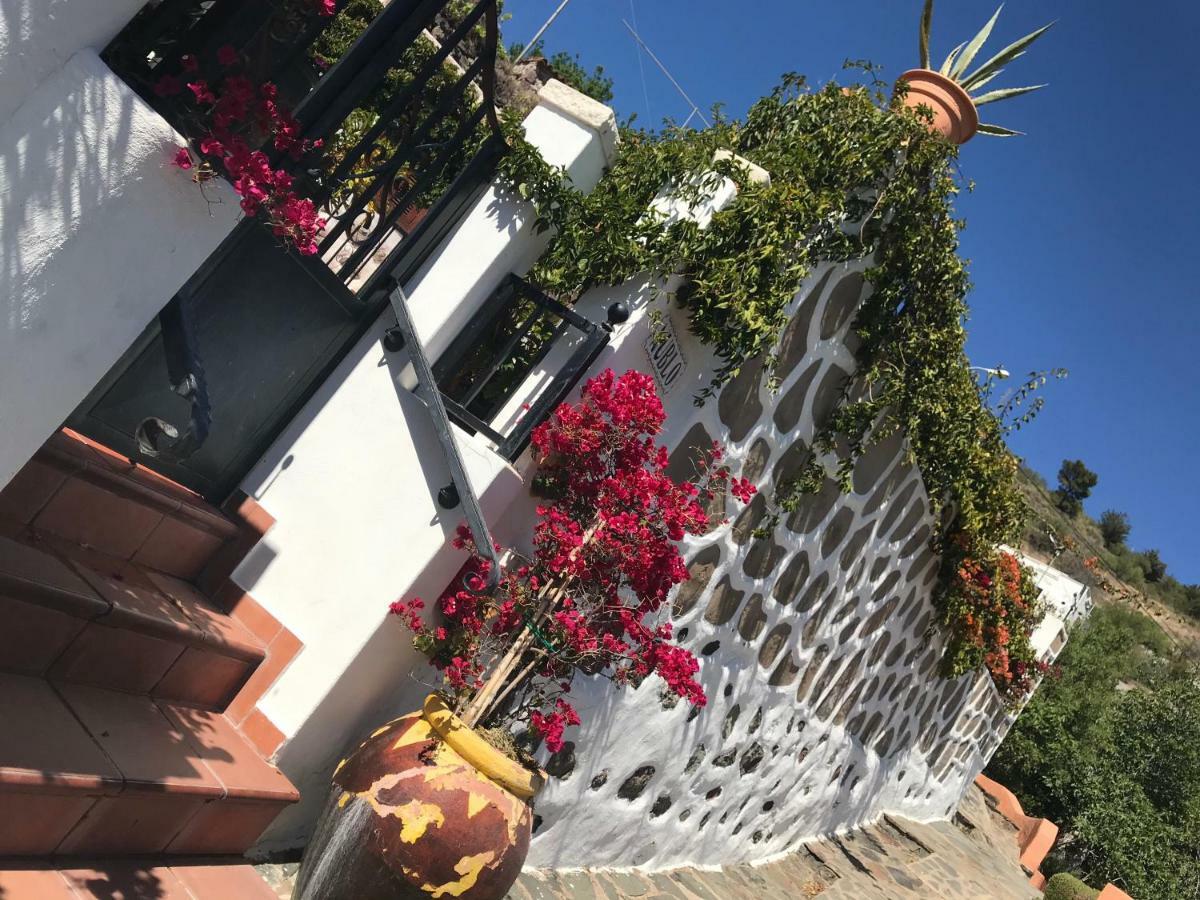 Casita Roque Nublo Tejeda (Gran Canaria)