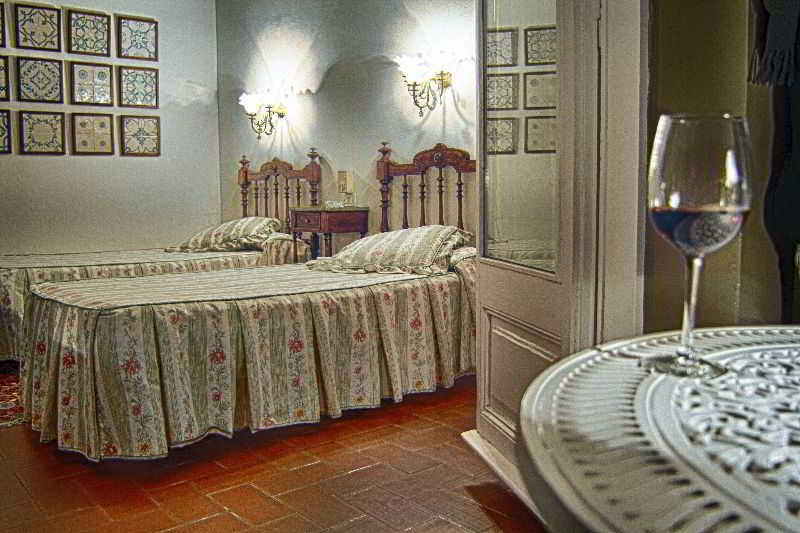 Medium Renaixenca Hotel