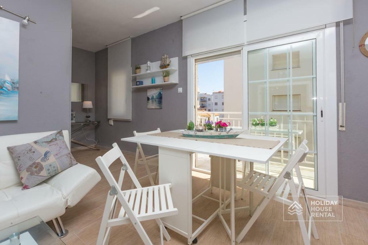 S12 - Front --free Wifi- Apartamento Salou