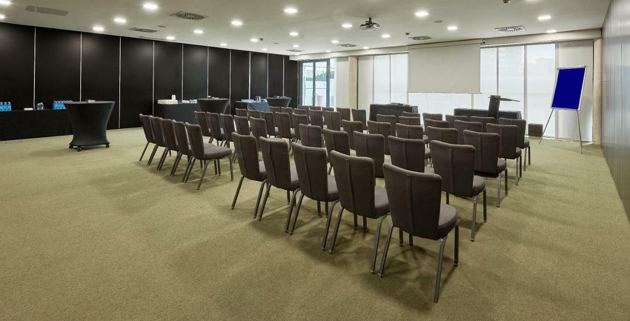 Hyatt Regency Barcelona Tower 5* L'Hospitalet de Llobregat