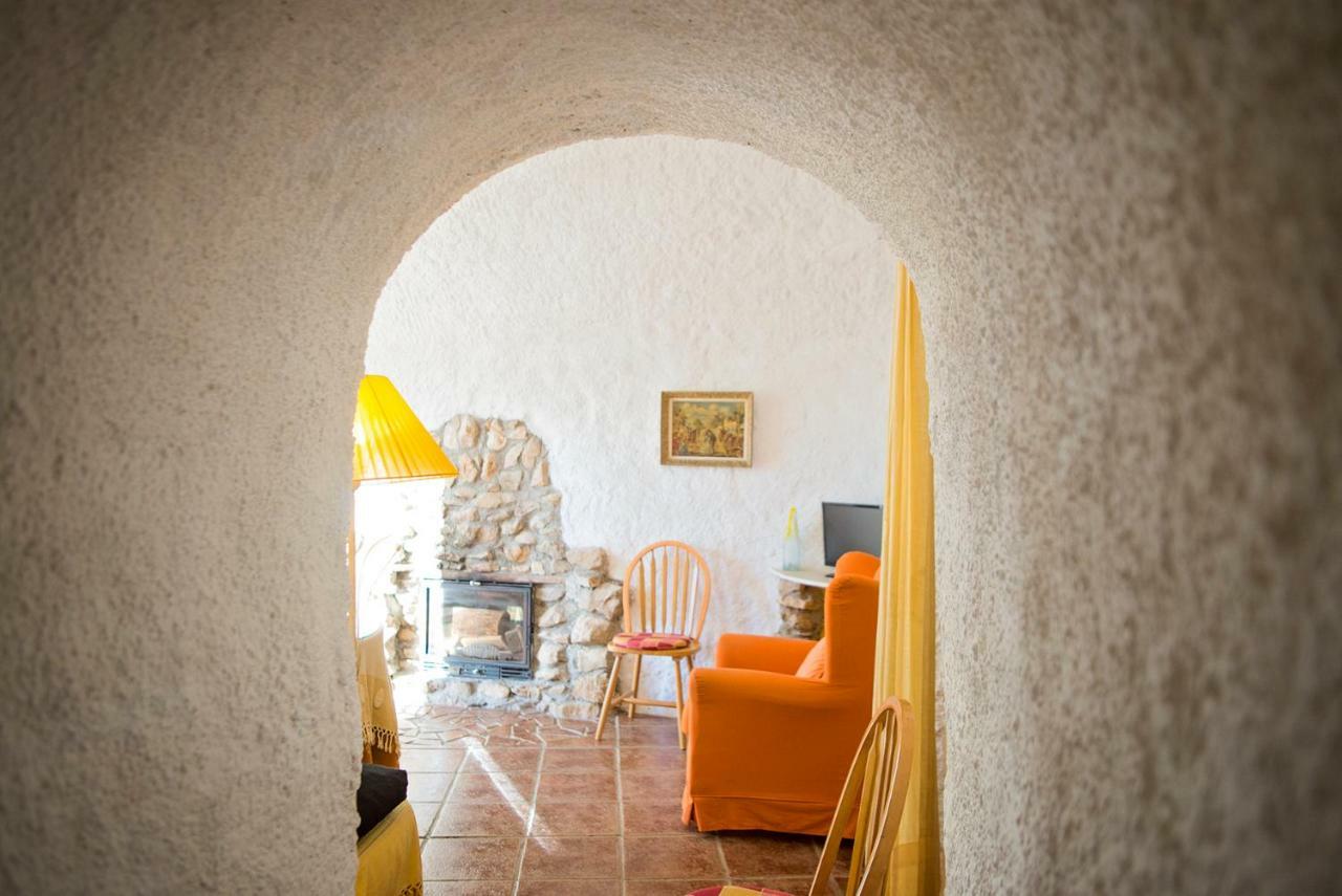 Country house Cuevas De Rolando *