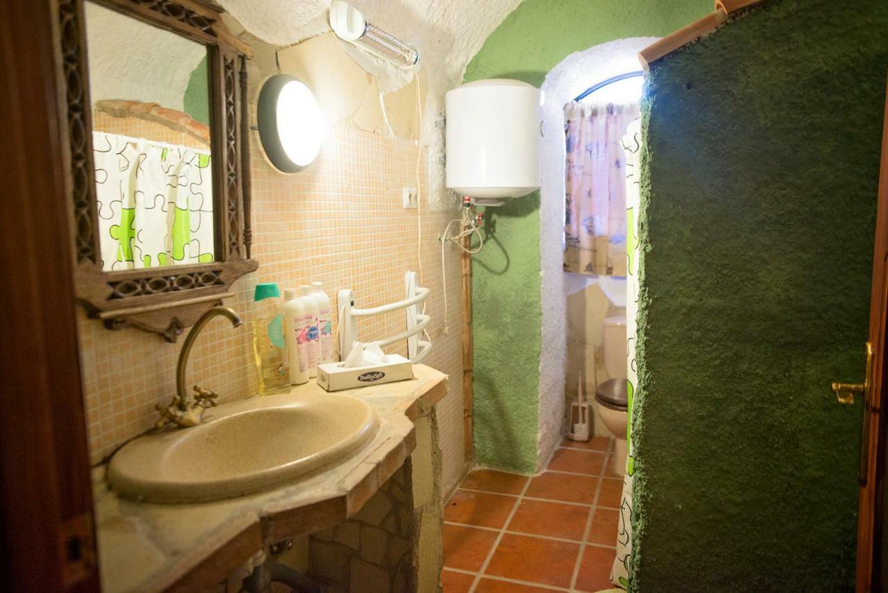 Country house Cuevas De Rolando *
