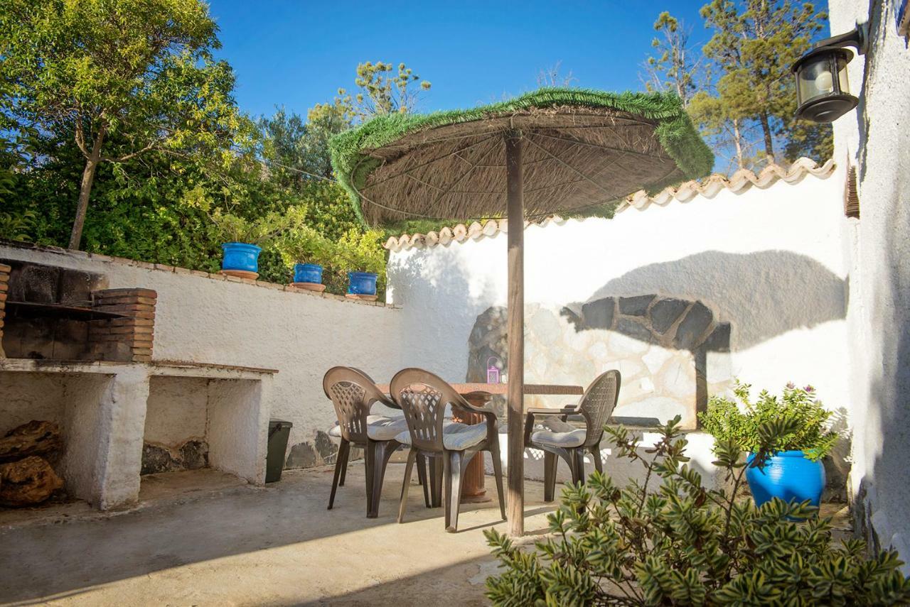 Country house Cuevas De Rolando *