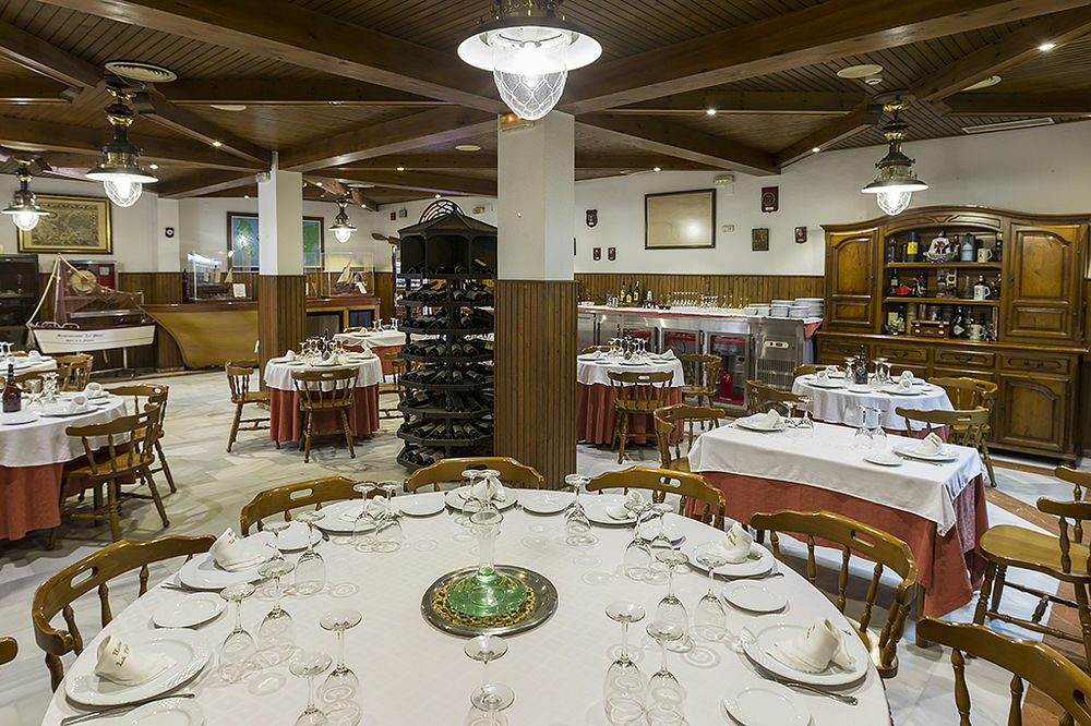 La Pinta Hotel 2*