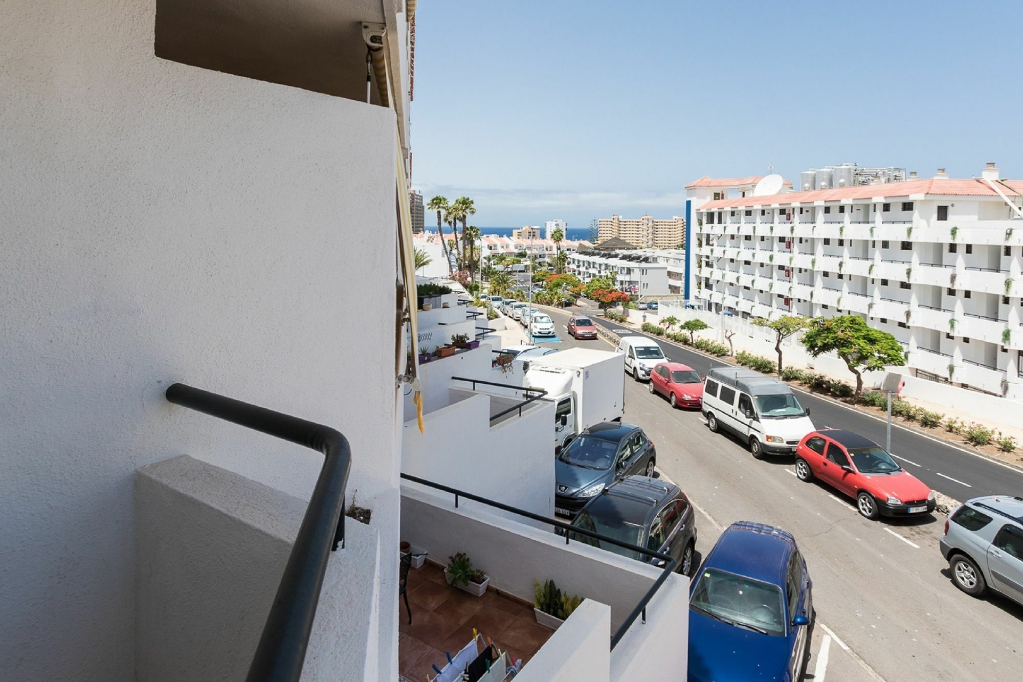 Summerland Apartment *