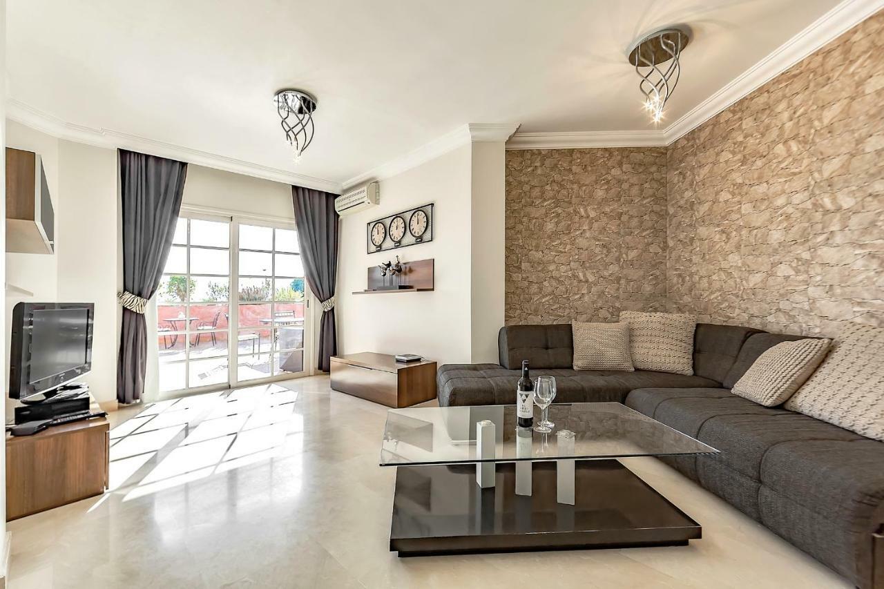 With Large Terrace In Terrazas Del Duque