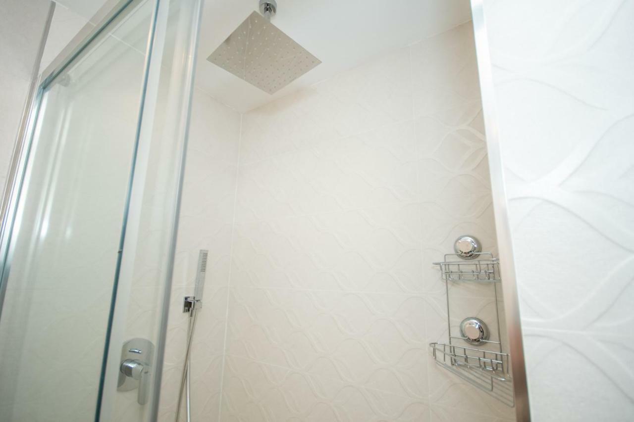 Cubo's Tivoli B3 Apartamento
