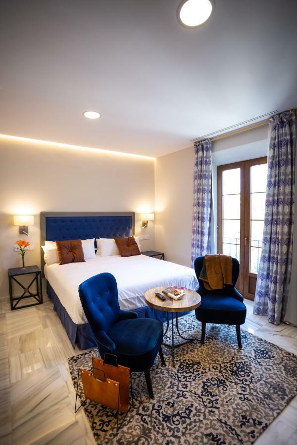 Plazuela Del Carbón Apartahotel Cádiz
