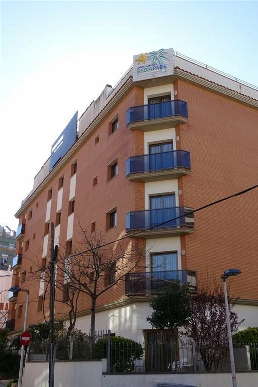 Selvapark Apartment *