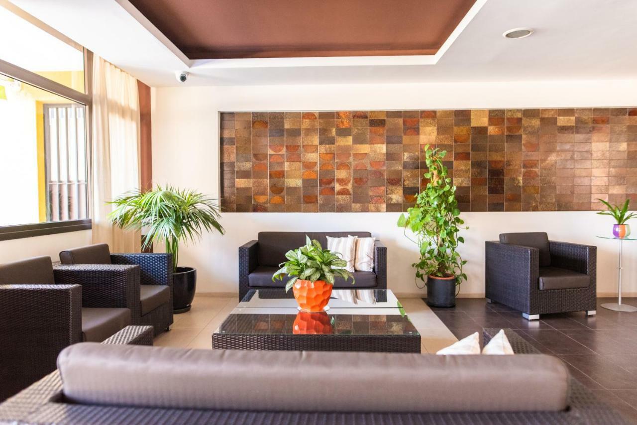 Homeforguest Beach Apt With Sea View & Pool, 50 Steps To The Sea Playa Feñabe