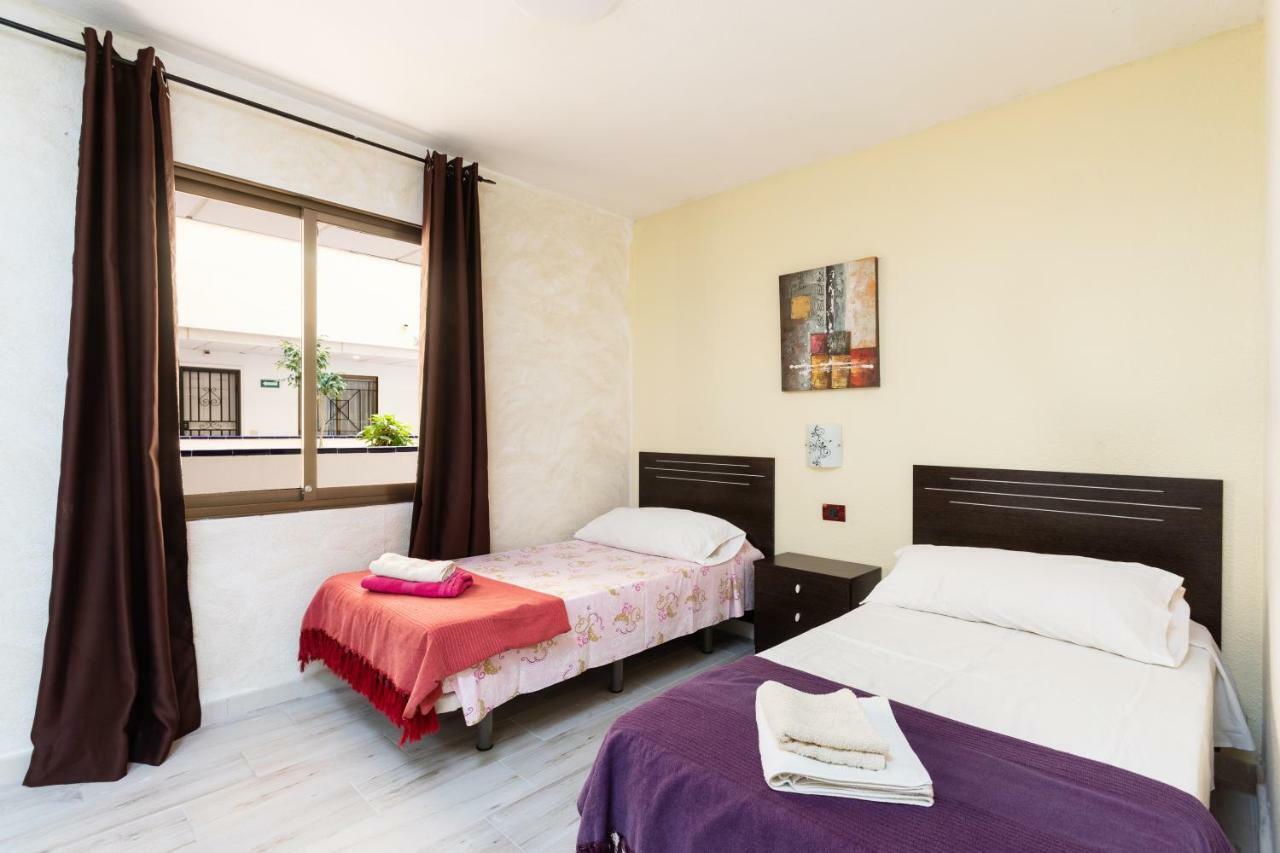 Tropic En Castle Harbour Los Cristianos (Tenerife)