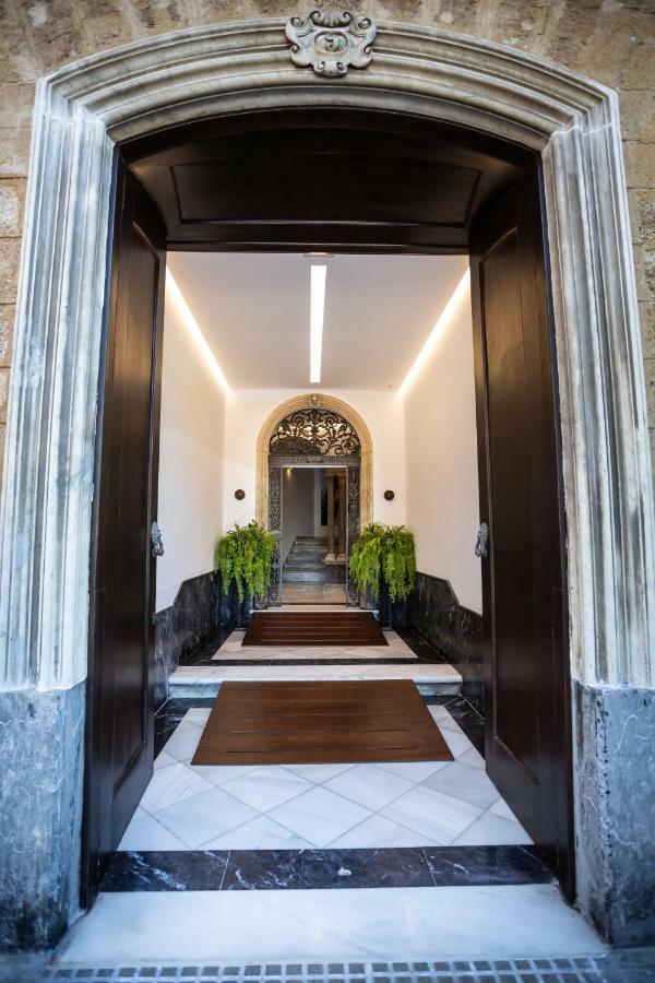 Apartahotel Plazuela Del Carbón Cádiz
