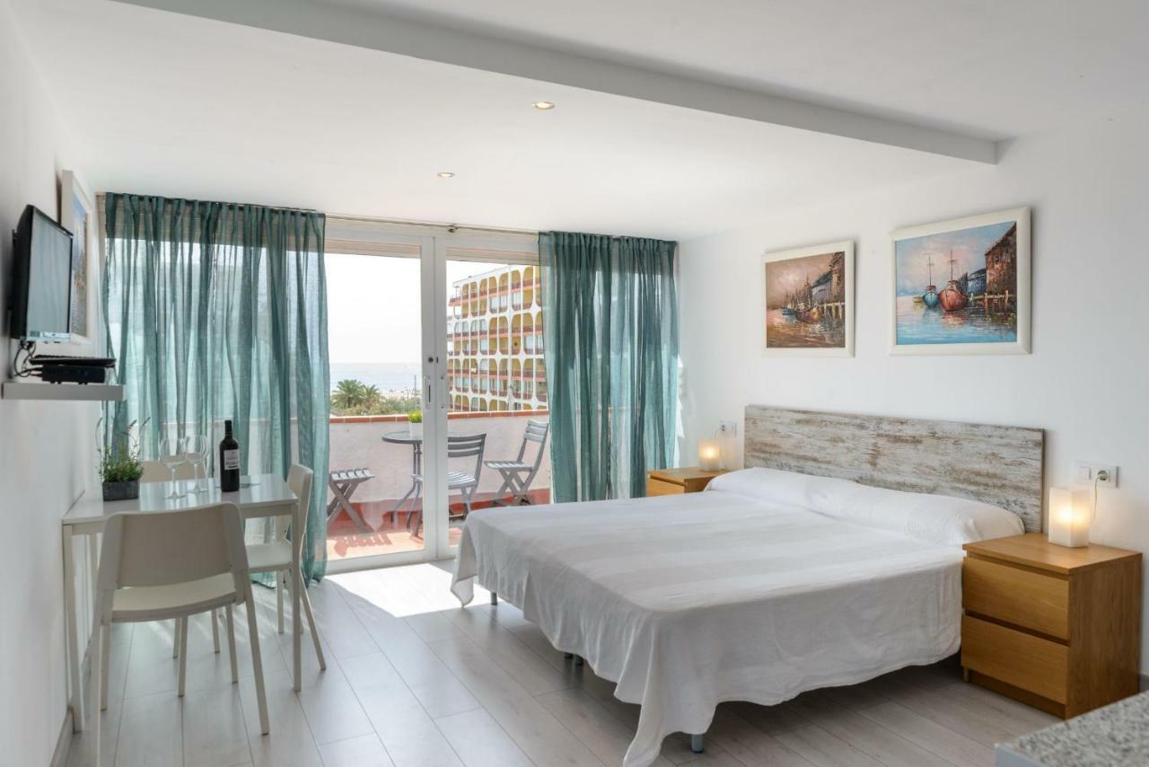 Port 27 Apartment *