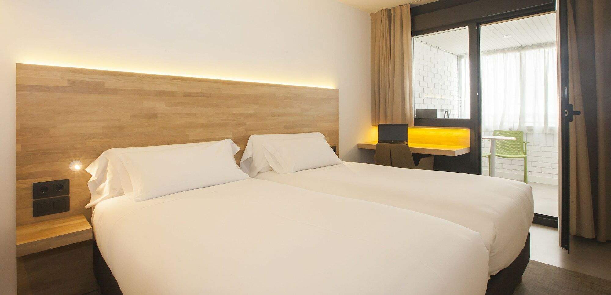 A 2* Pamplona