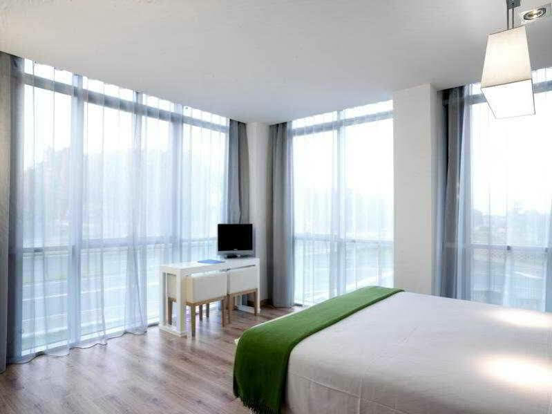 Nh La Avanzada Hotel 4*