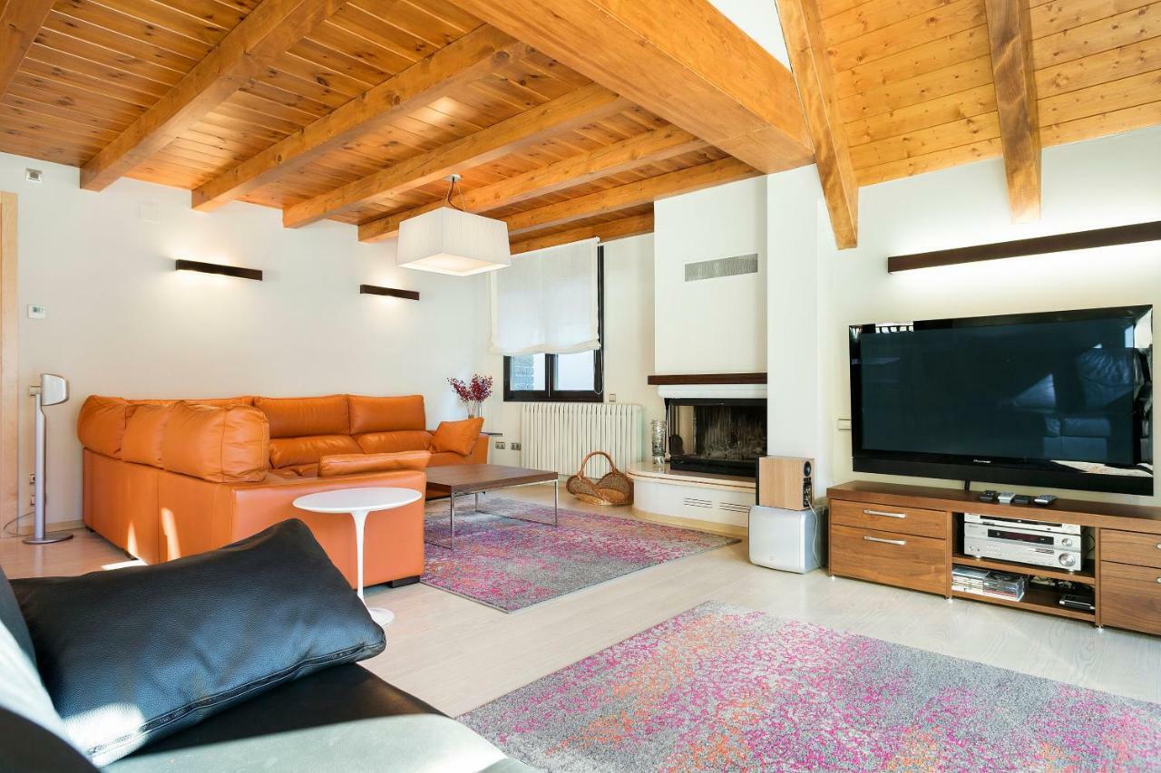 Luderna - Casa Con Terraza Era Solana Сasa de vacaciones *