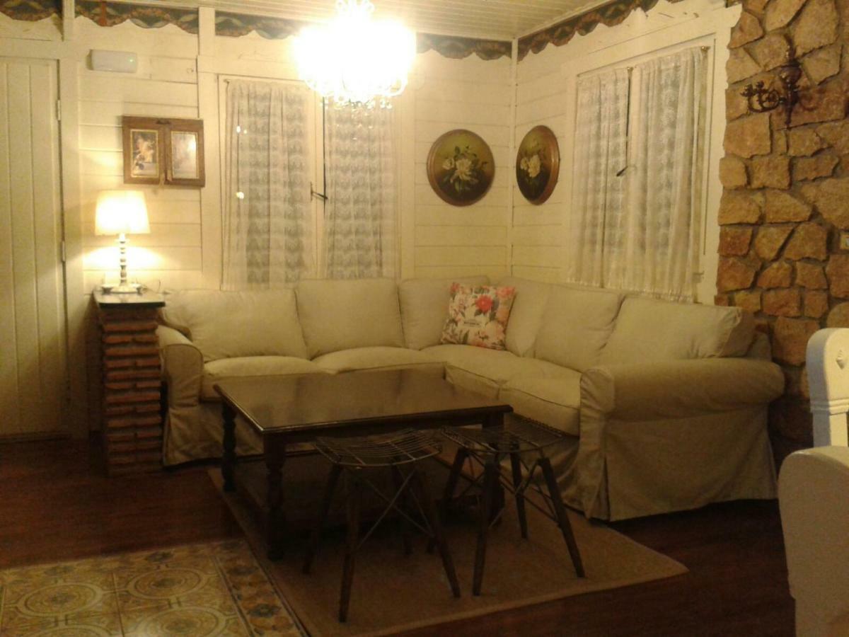 La Casita Del Rio * Sabando