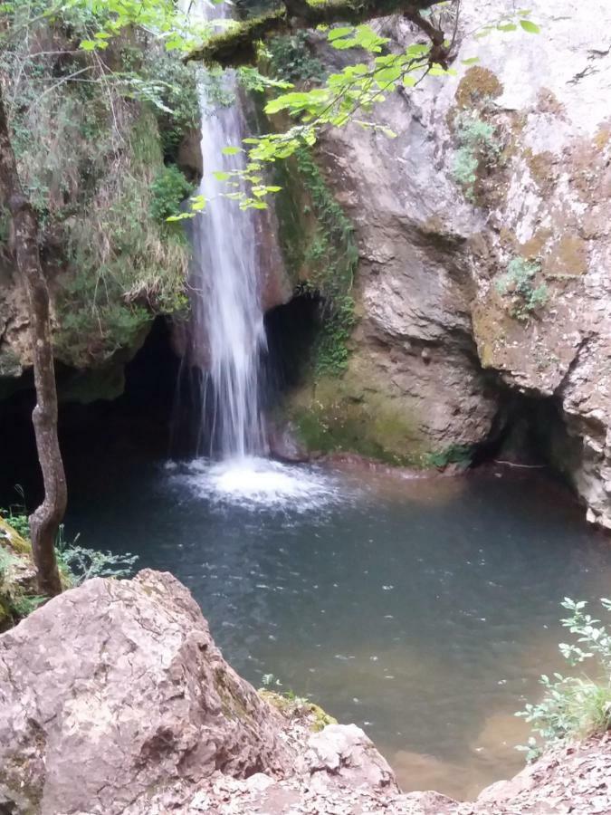 La Casita Del Rio * Sabando