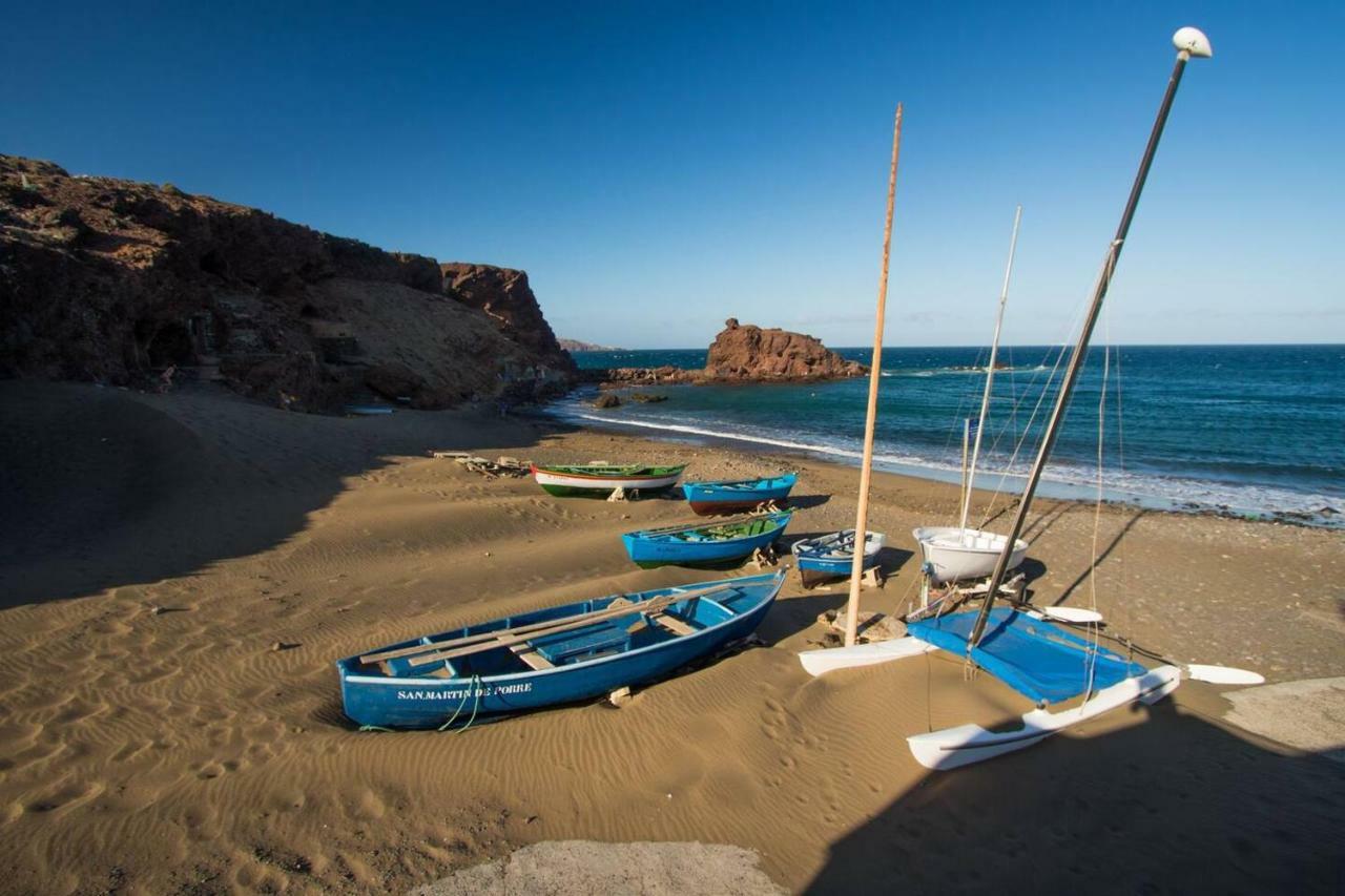 Burero - Comfy - Near Airport & Beaches Apartamento El Burrero