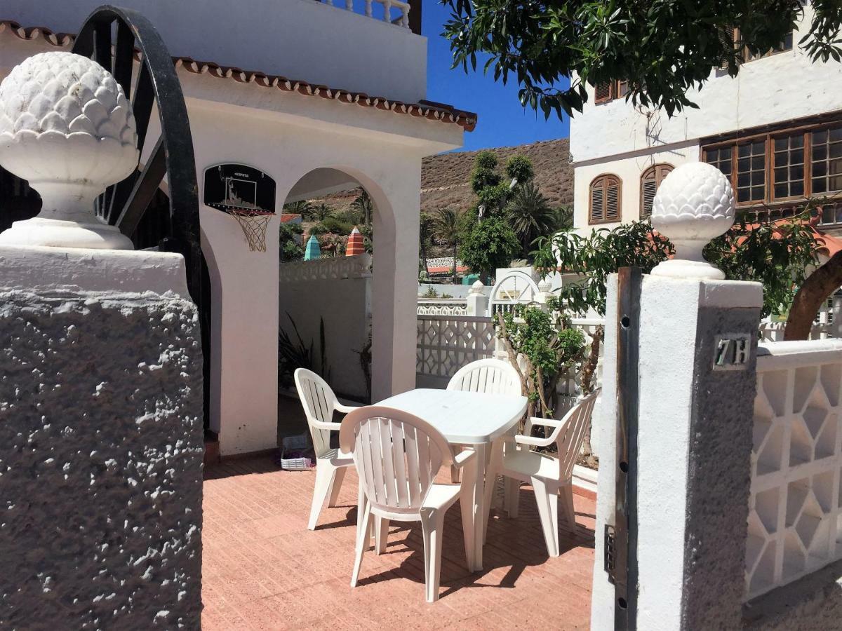Сasa de vacaciones La Palmera1 Casa Al Primer Piso Con 2 - Two Bedroom House On The First Floor --- La Palmera 2 Casa En Planta Baja Con 1 Dormitorio, One Bedroom House On The Ground Floor *