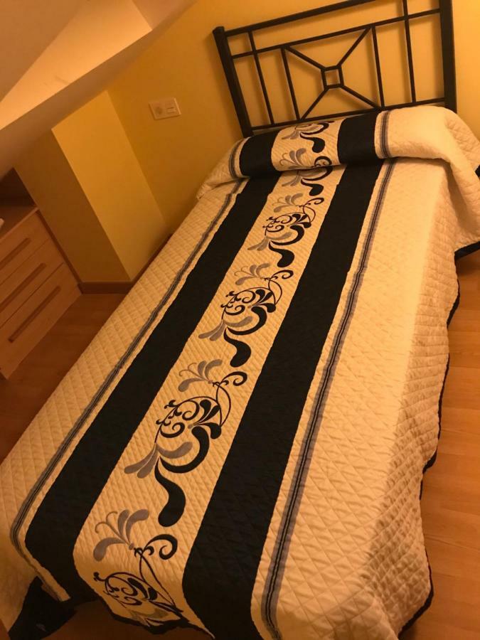 Casa Leo Holiday home Cee