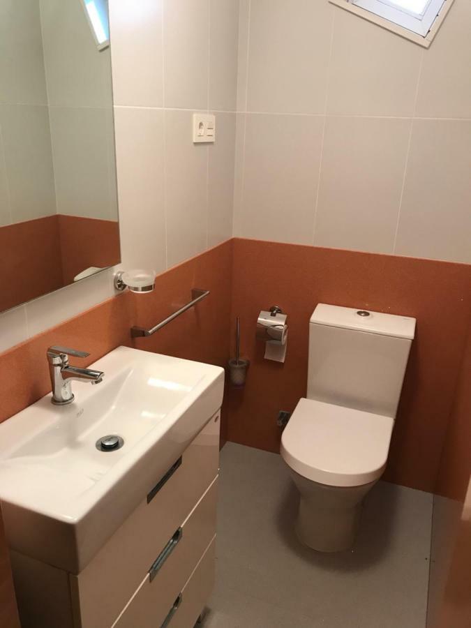 Casa Leo Holiday home