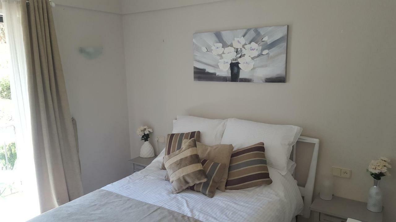 Calahonda 2 Bedroom House With Air Con * Sitio de Calahonda