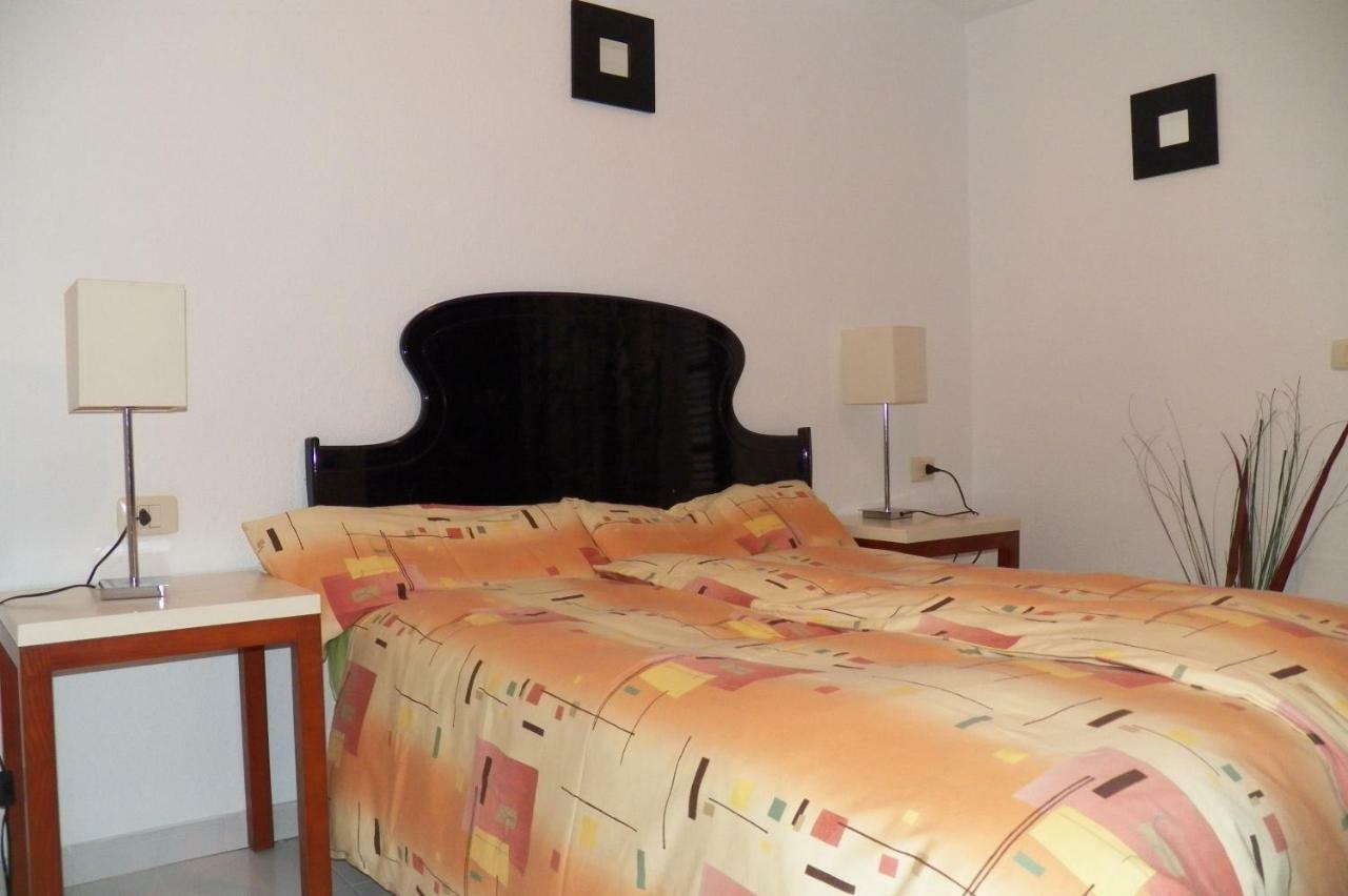 Coastside Apartment, Amarilla Bay Apartment *