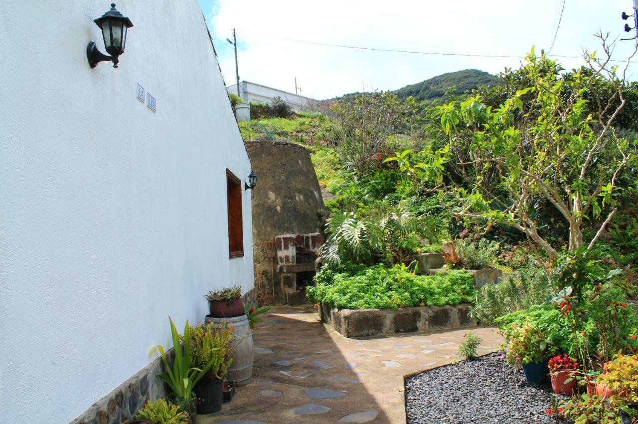 La Era De Las Rosas Agulo
