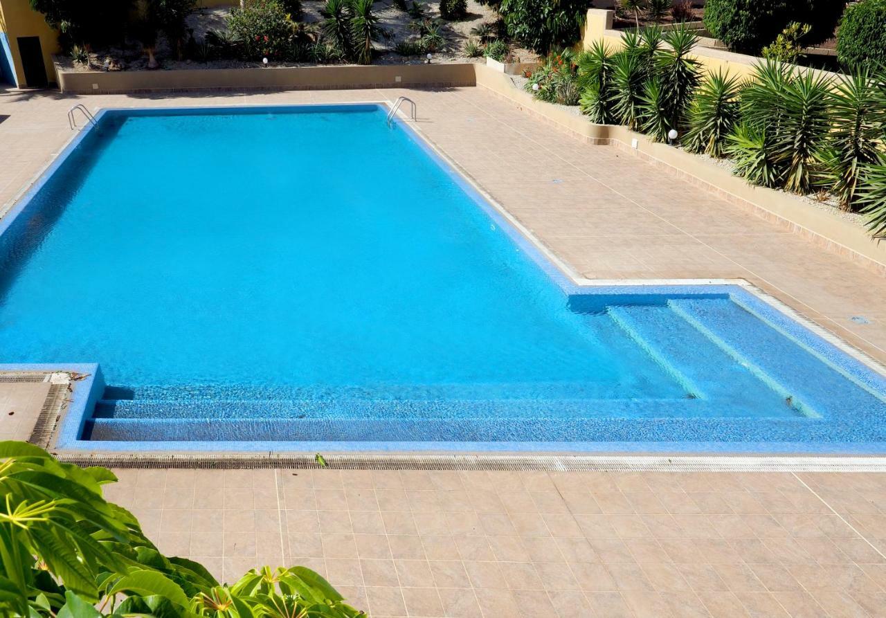 Apartment La Perla: Sea View And Pool *
