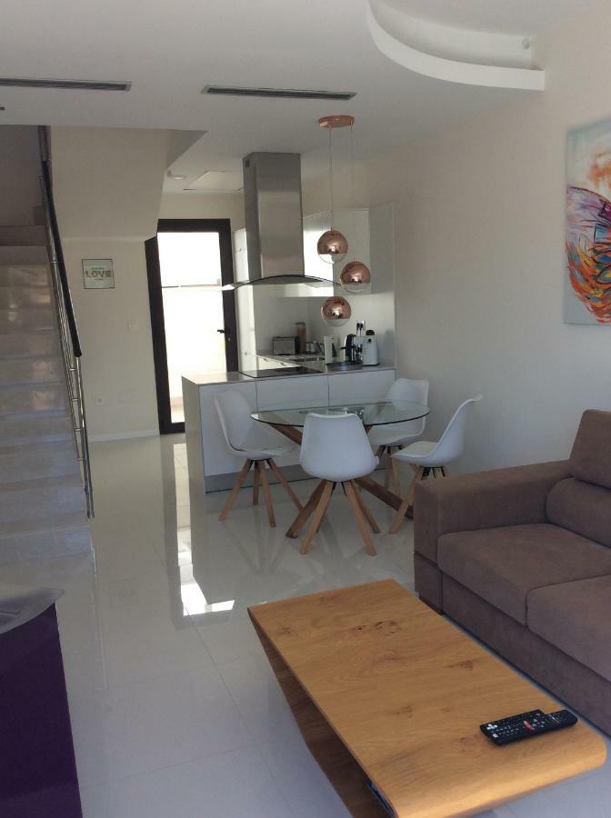 Bianco Holiday home *