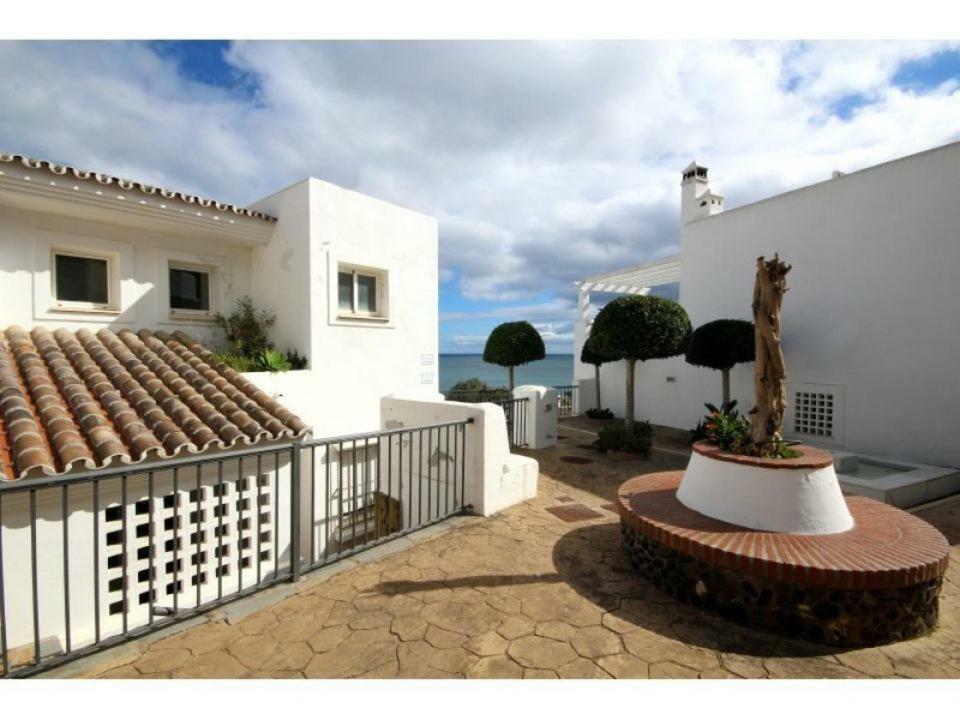 Casares By The Sea Bahia de Casares