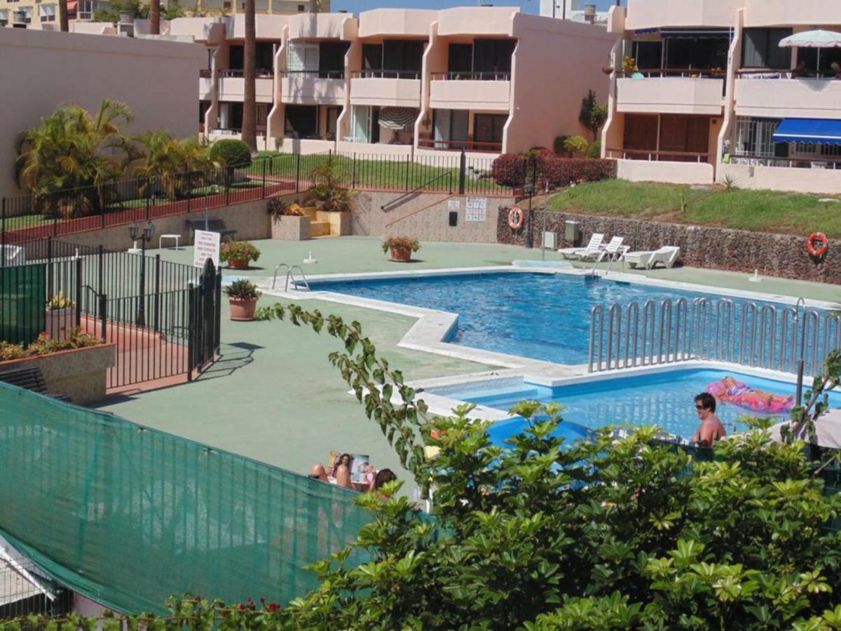 Sunny Near The Beach With Wifi, Balcony And Pool *