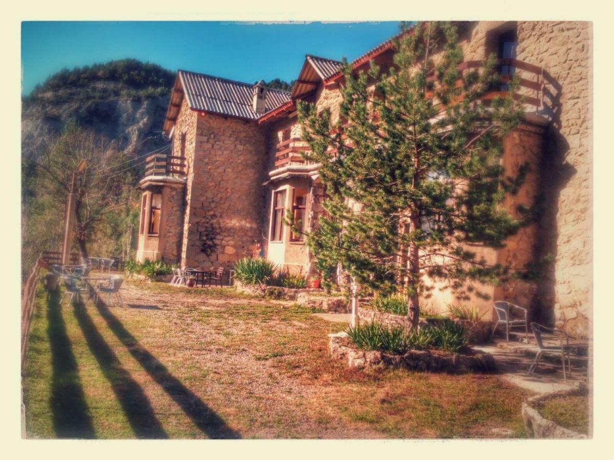 Refugi Quatre Cases Guest house