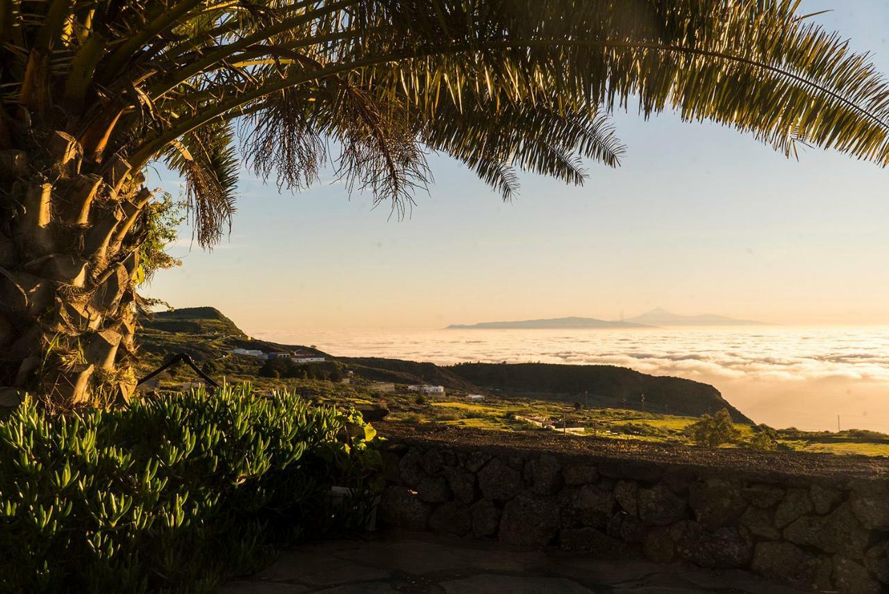 Geranios Rojos Casa rural Las Rosas (El Hierro)