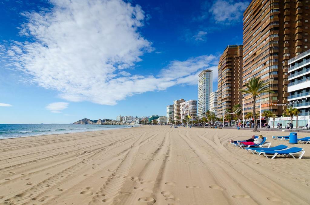 Las Palmeras 12d Apartamento *