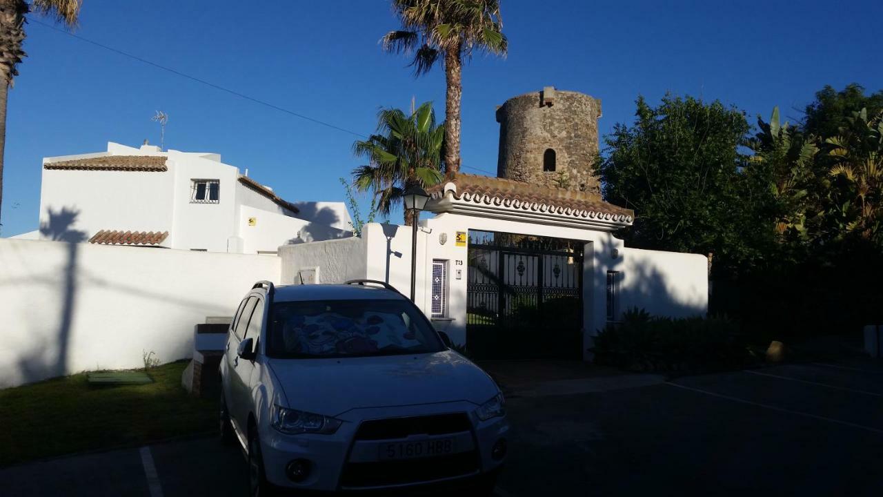 Beach-front Bahia Dorada Holiday home