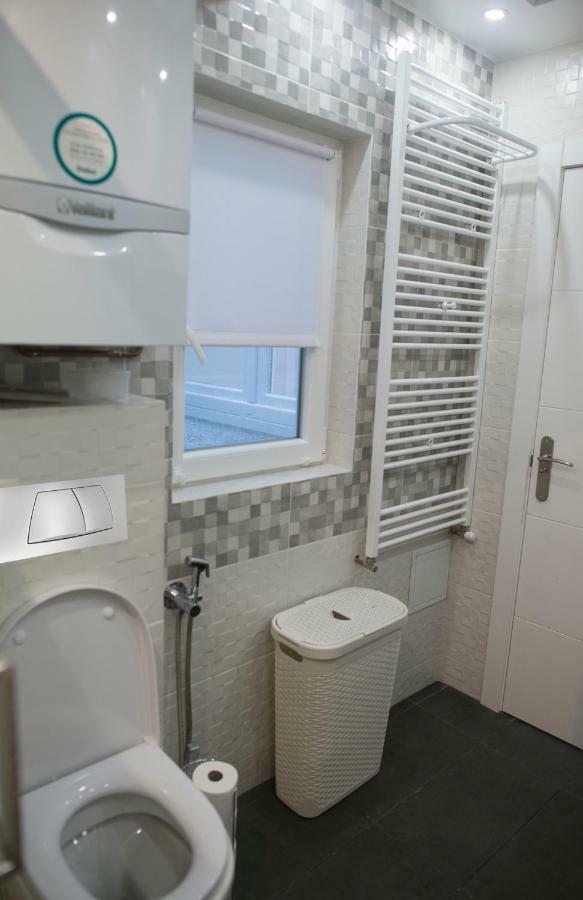 Camp Nou, Europa Fira - Modern Two-bedroom With Heating L'Hospitalet de Llobregat