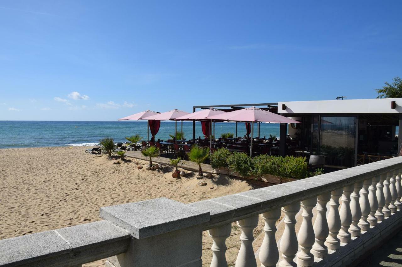 Les Barbes Apartment *