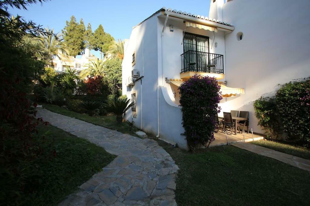 Сasa de vacaciones Calahonda 2 Bedroom House With Air Con