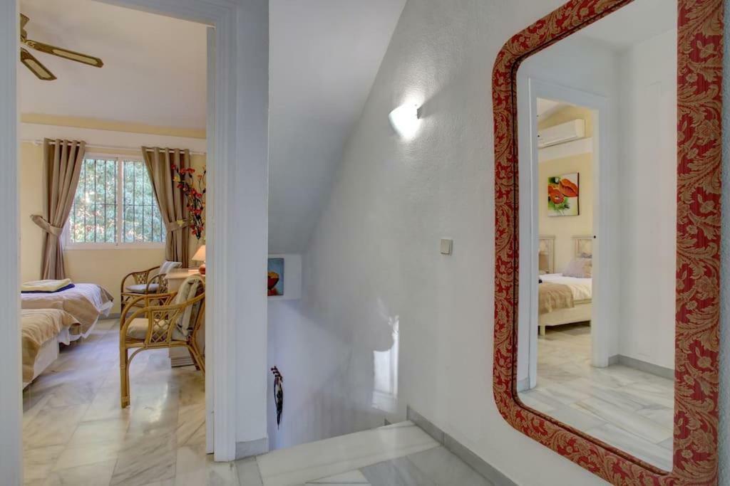 Calahonda 2 Bedroom House With Air Con Сasa de vacaciones